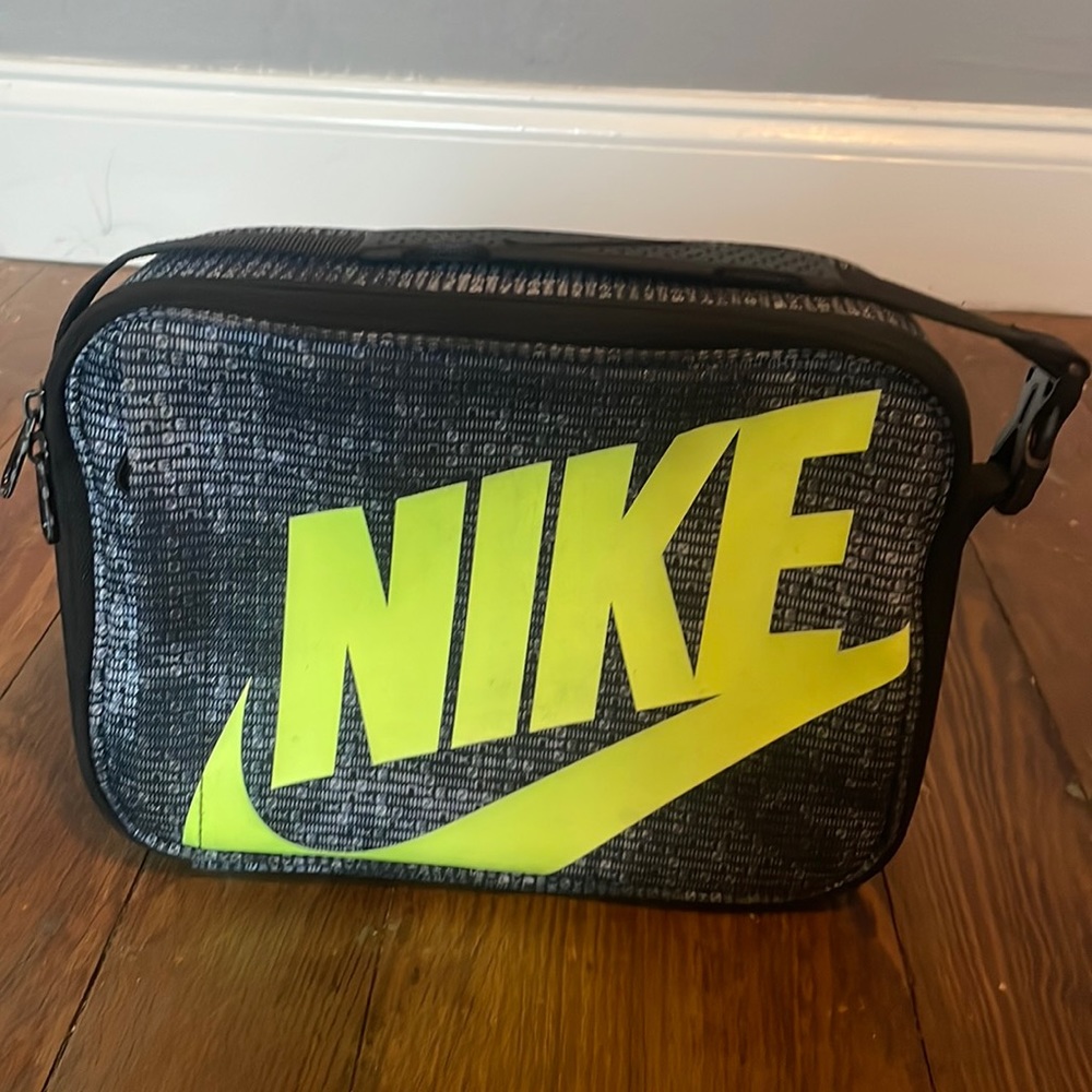 Nike Lunchbox
